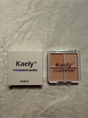 Kaely Powder Eyeshadow Quad, Vanilla Nude Beige Matte